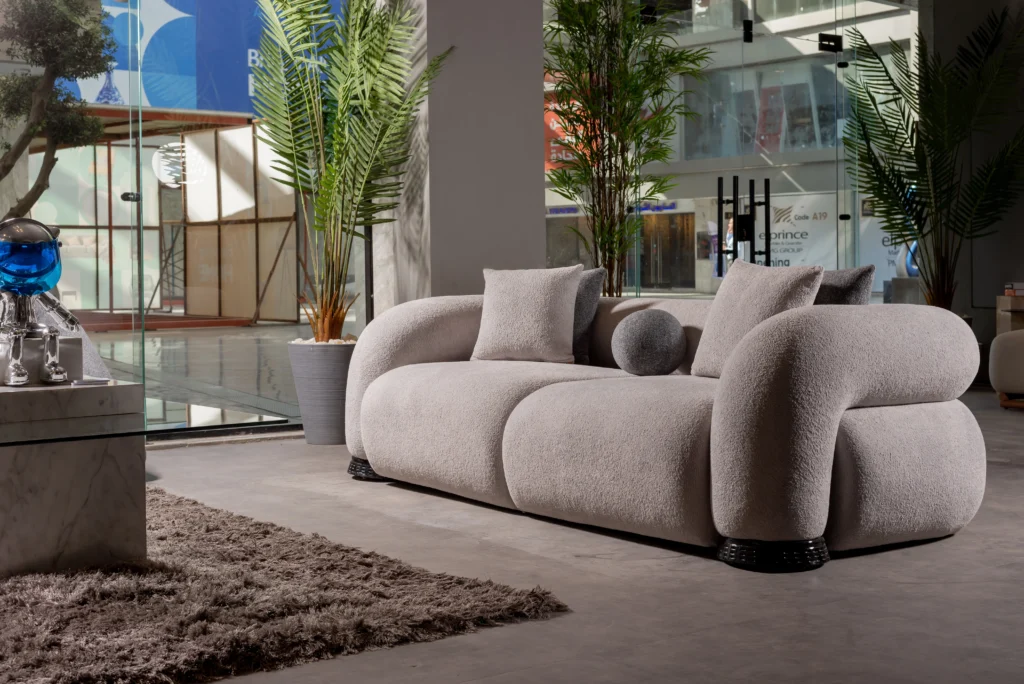 Jaguar Sofa Set – image 4